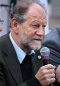 Michael Cramer, MEP, joins the high-level discussion on the Esplanade 